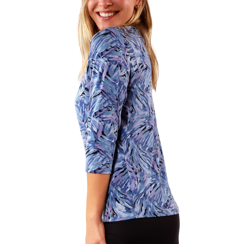 side view of womens vneck r&r tee in brushstrokes|brushstrokes