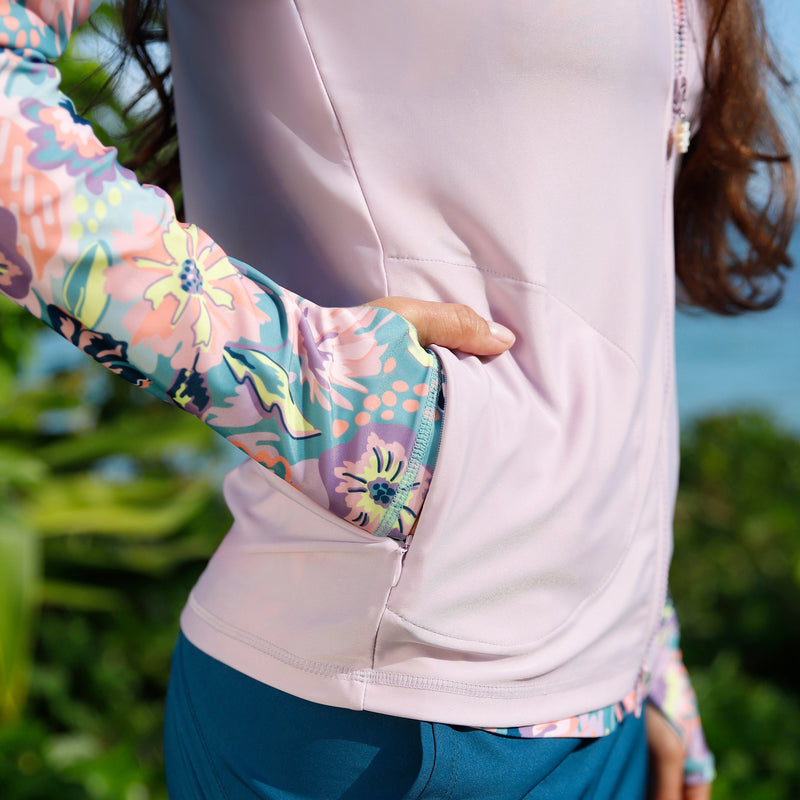 pocket view of women's classic water jacket in florida floral|florida-floral